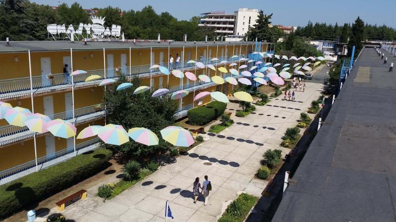 סאני ביץ' Continental Blu Hotel מראה חיצוני תמונה