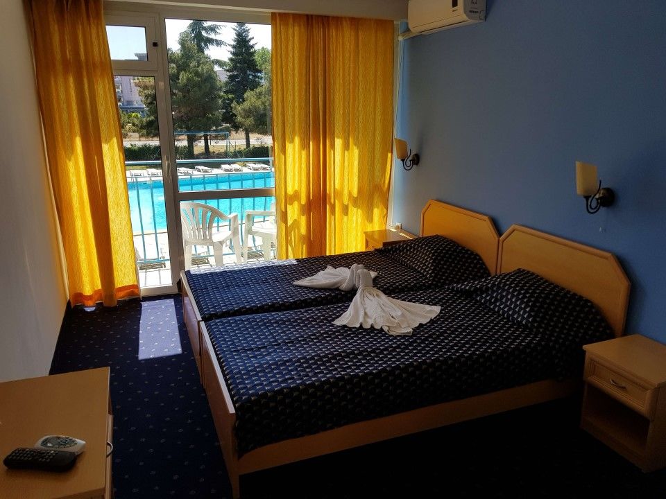 סאני ביץ' Continental Blu Hotel מראה חיצוני תמונה